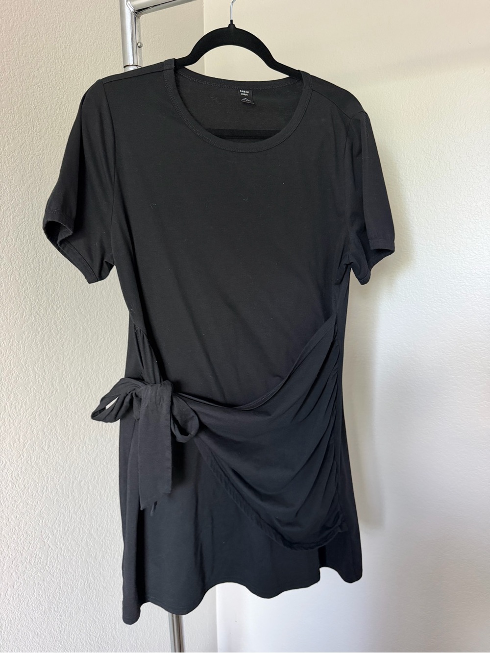 SHEIN Black Short Sleeve Tie-Waist Tee